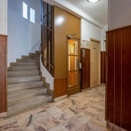 Apartement At Liberation Apartament *
